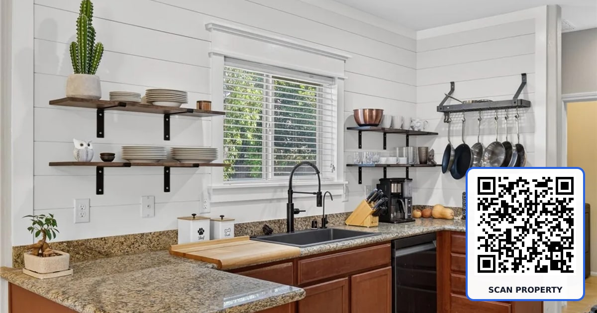 8112 Winterfell Place property photo