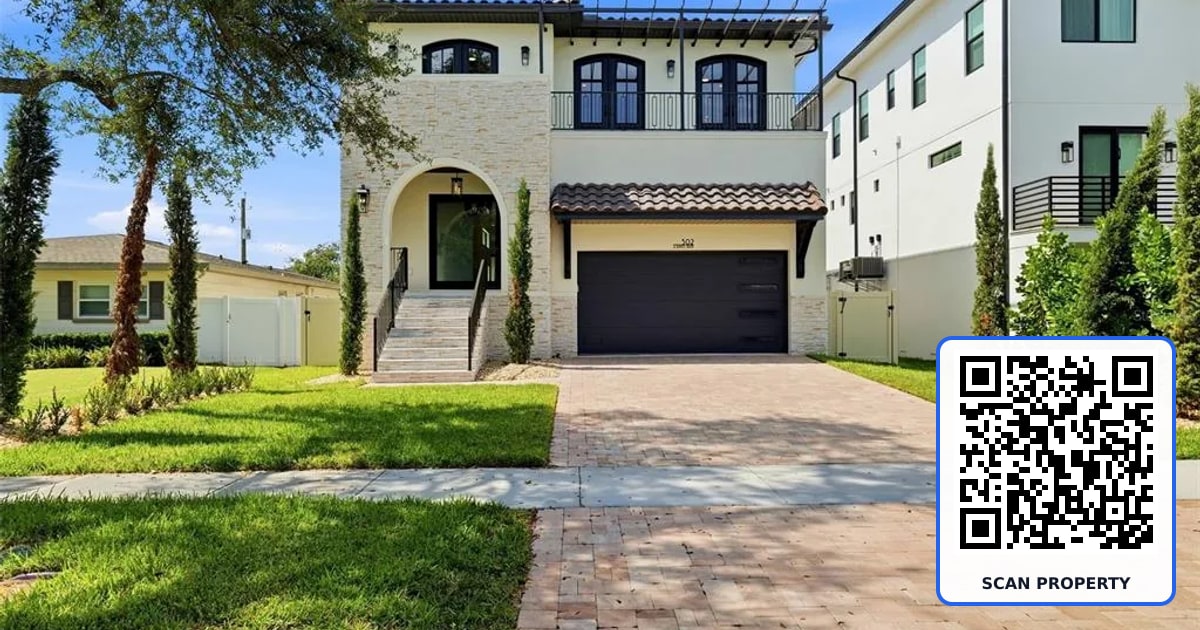 502 E DAVIS BOULEVARD property photo