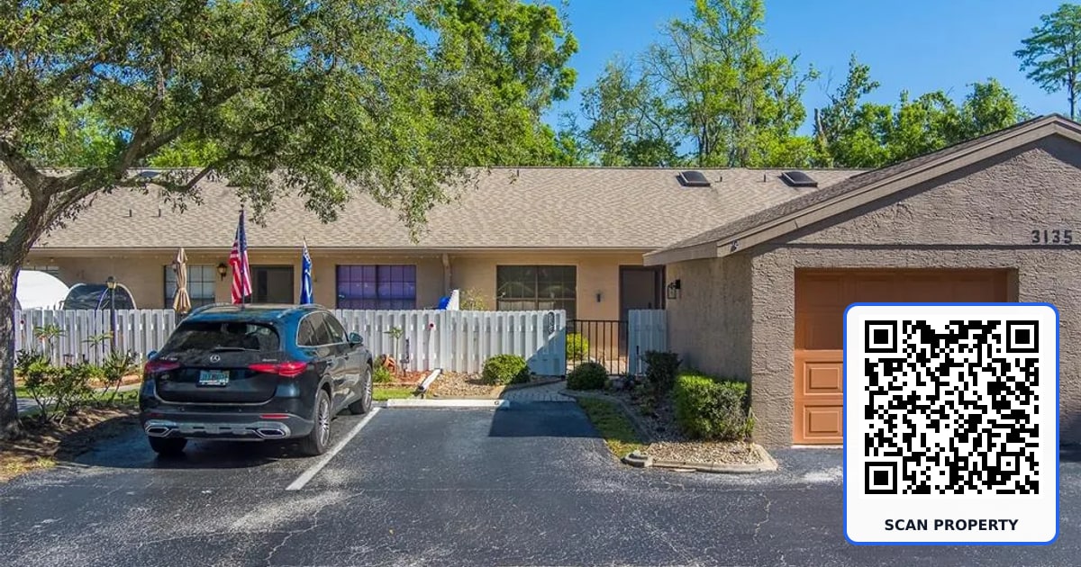 3135 CHARTER CLUB DRIVE UNIT G property photo