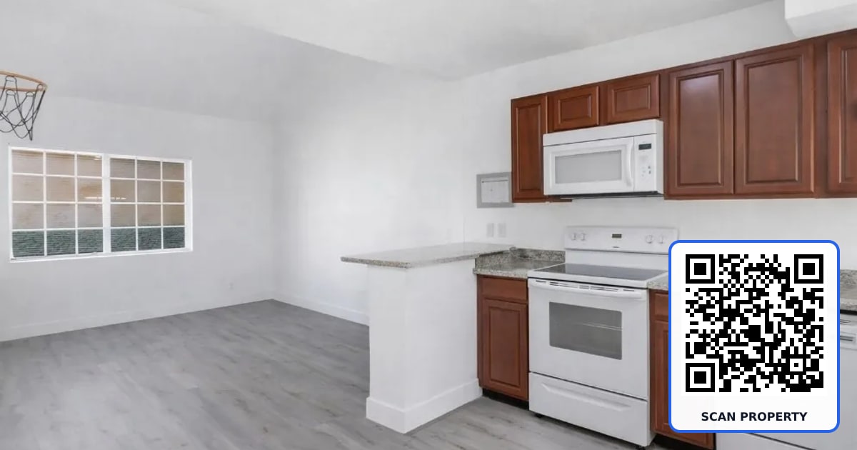 5128 Garden Lane D property photo