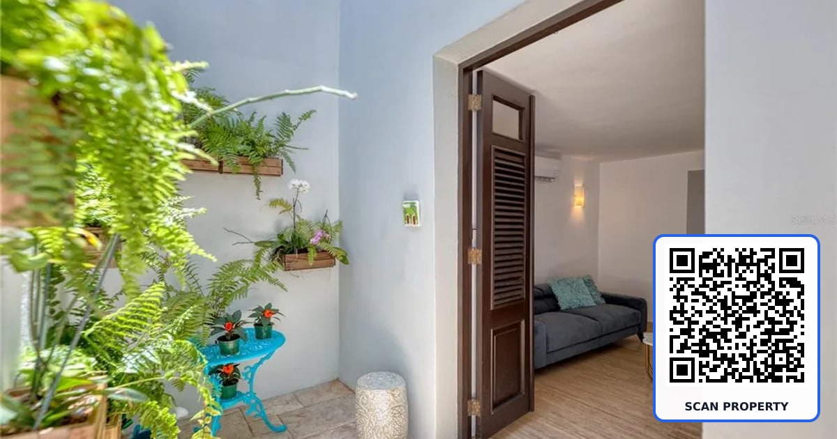 203 FORTALEZA STREET UNIT 4 property photo