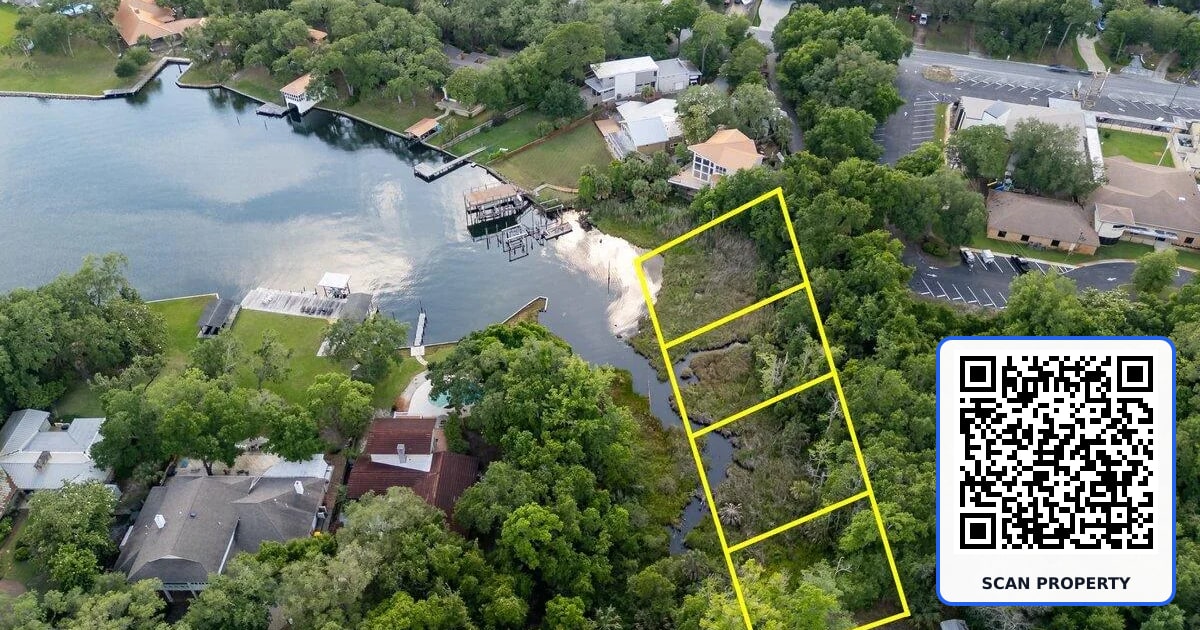 2 Petit Court property photo