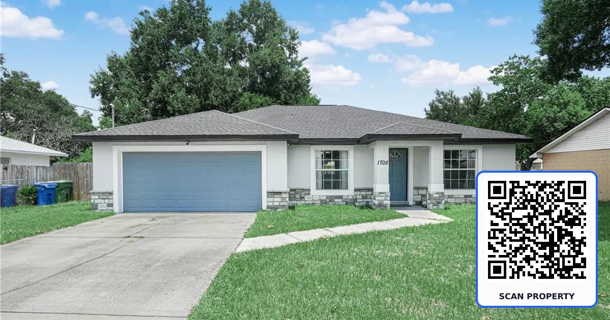 1705 SANDALWOOD CIRCLE SW property photo