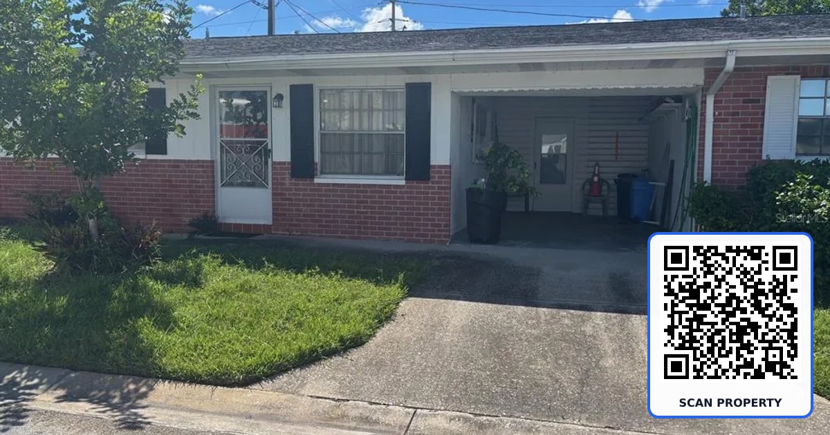 10100 TULIP STREET N property photo