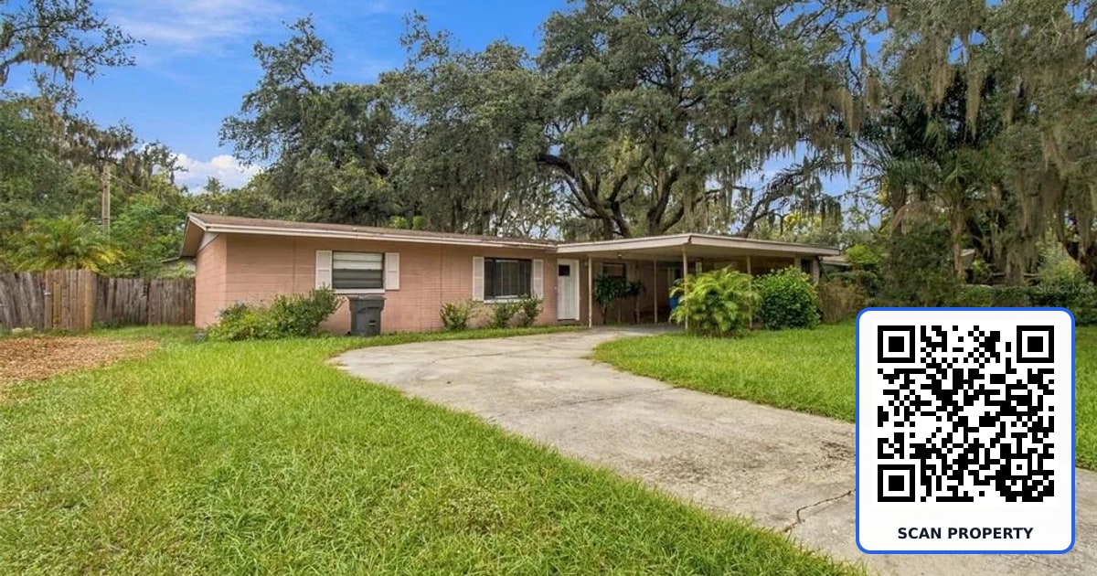 8010 SHARON DRIVE property photo