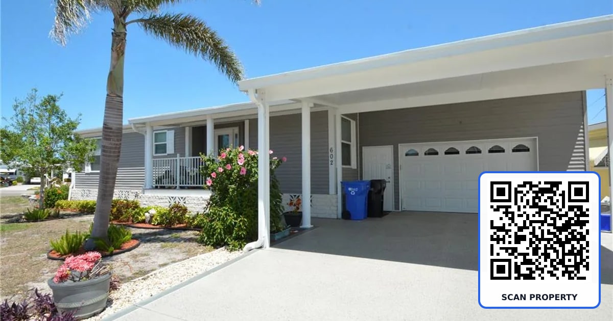 602 CAREFREE property photo
