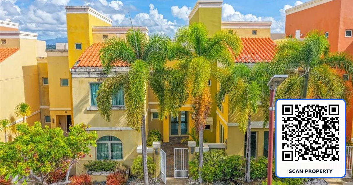 90 CANDELERO DR UNIT 32 property photo