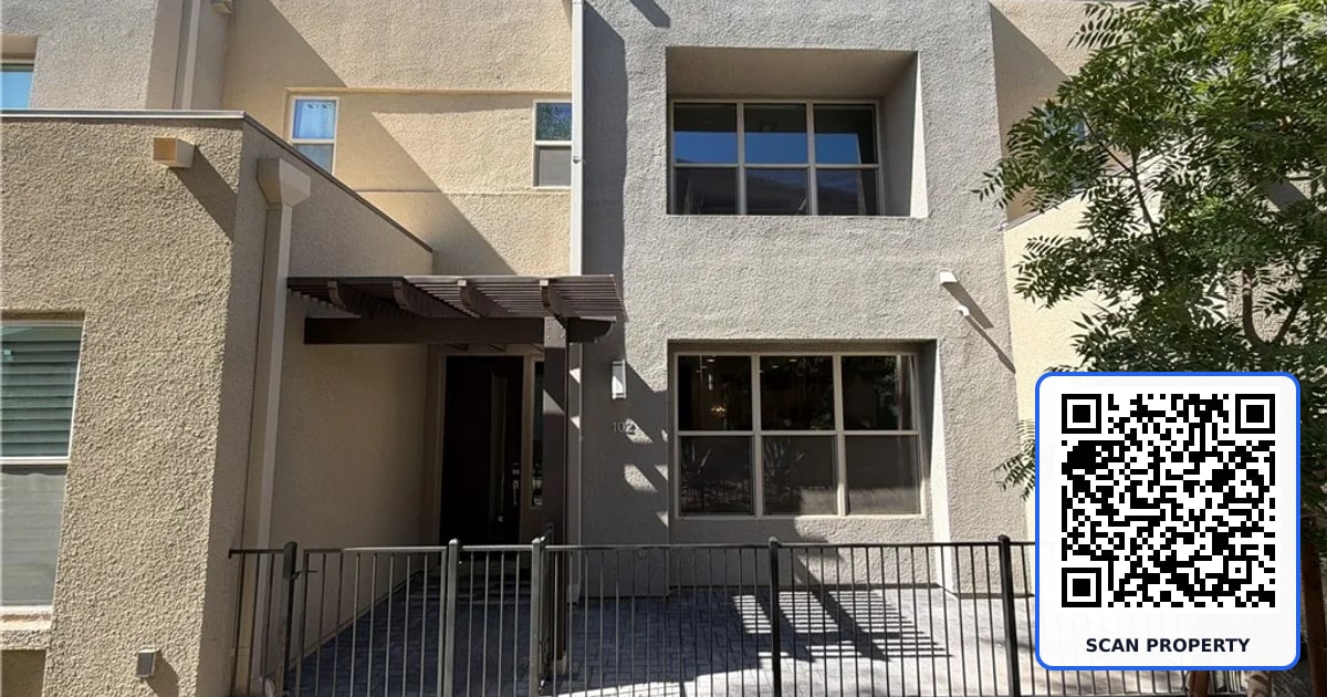 1250 Venue Street 102 property photo