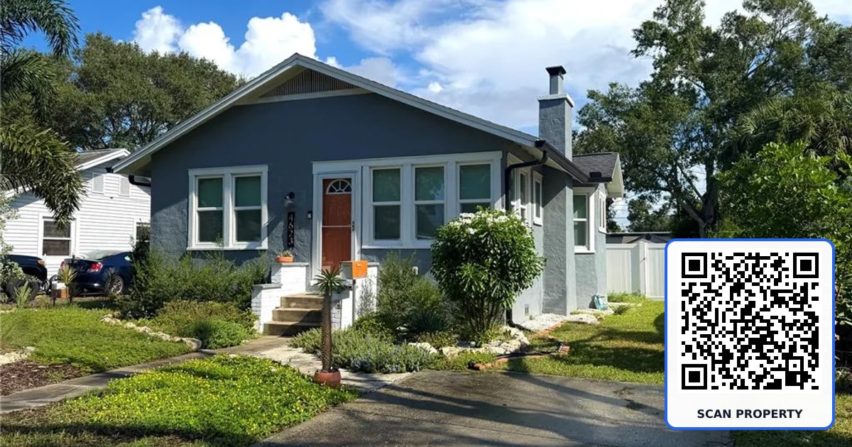 4623 IRIS STREET N property photo