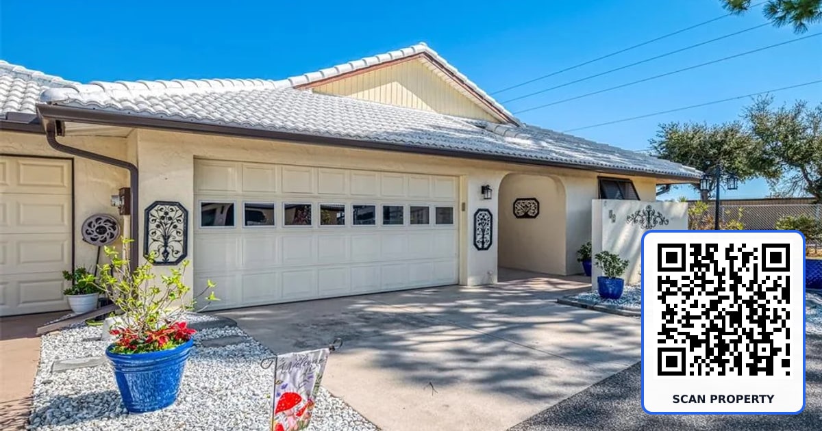 32 PEBBLE ROCK DRIVE property photo