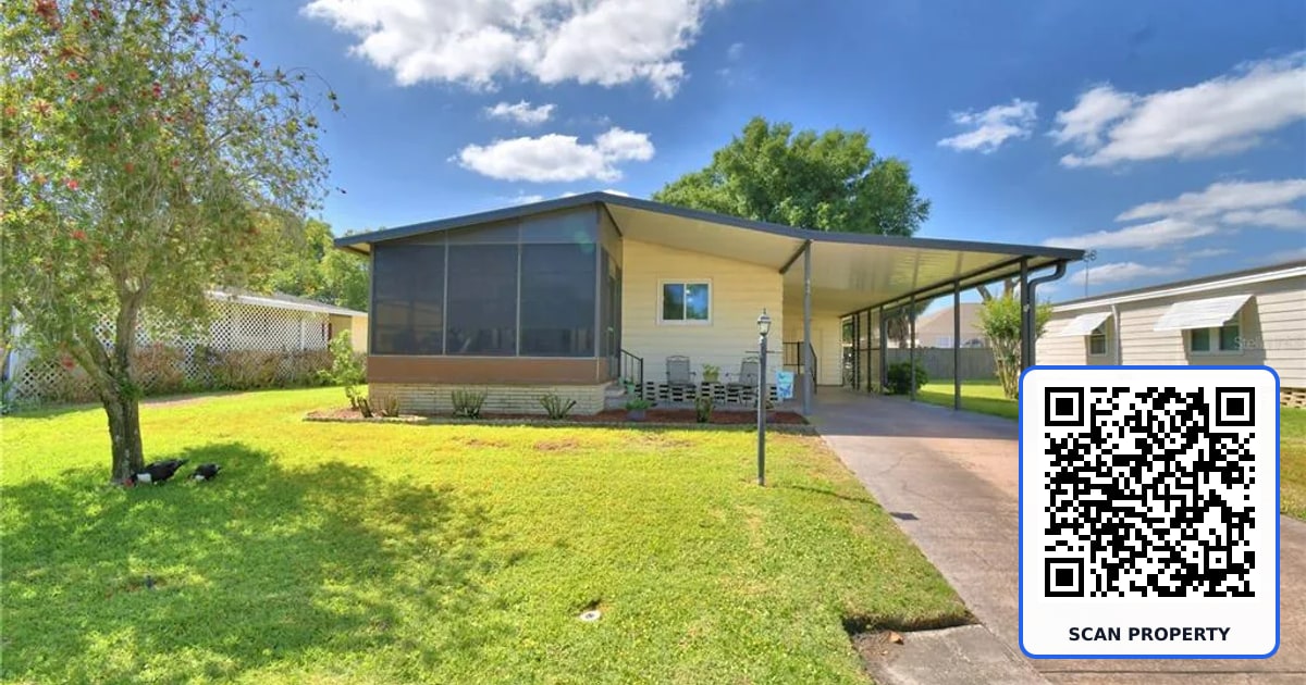 447 VILLAGE CIRCLE SW property photo