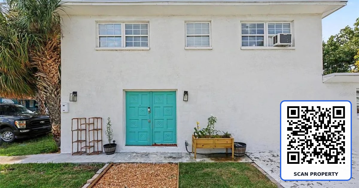 301 W CHELSEA STREET property photo