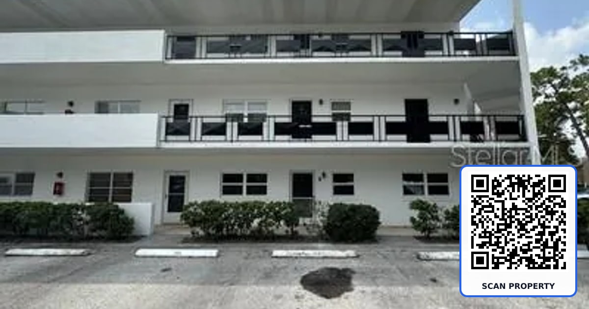 100 EL CAMINO DR UNIT 104 property photo