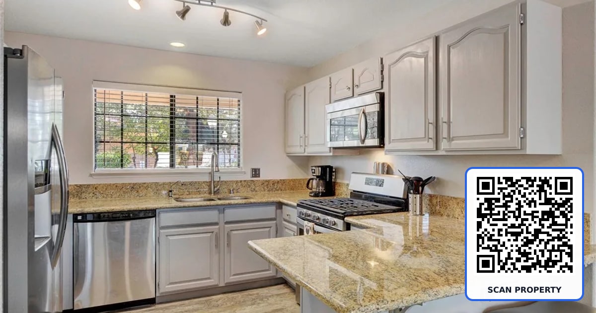 2851 VALLEY VIEW Boulevard 1016 property photo