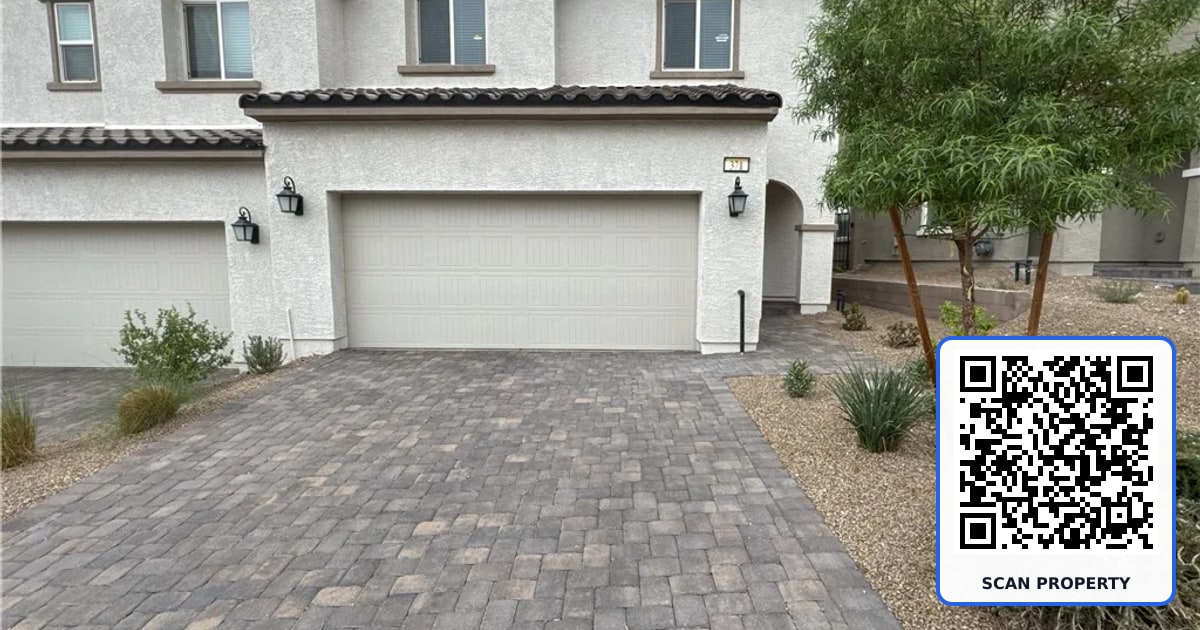 371 Rosefinch Street property photo