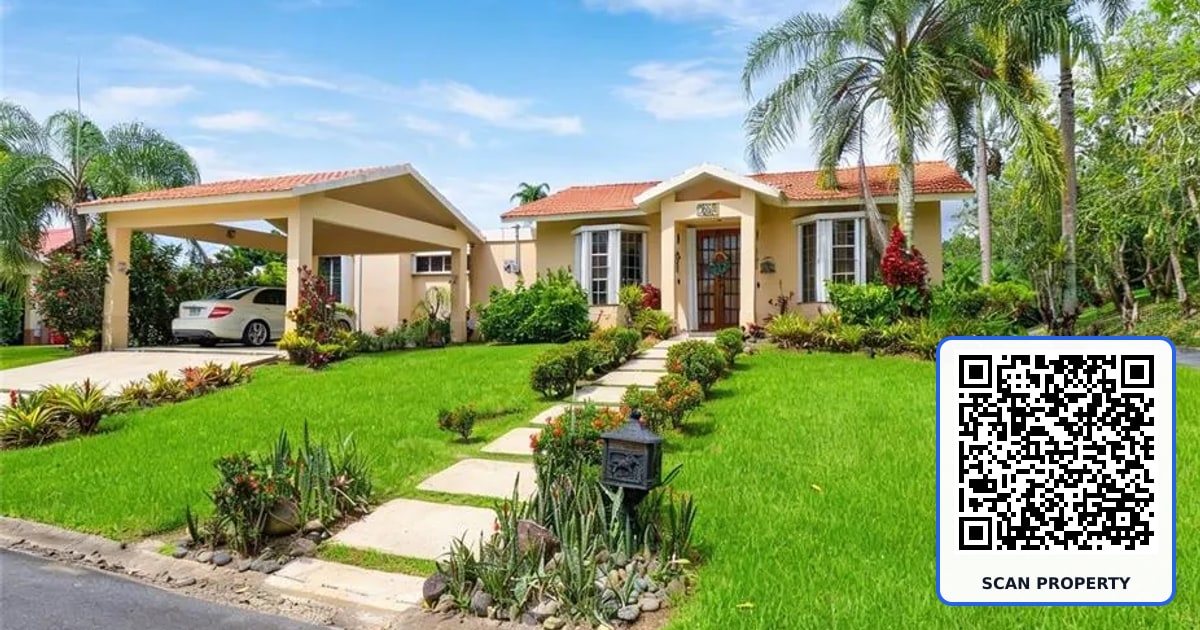 160 CAMINO DE LAS POMARROSAS URB. HACIENDA SABANERA property photo