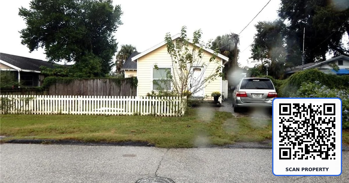 8608 N 9TH STREET property photo