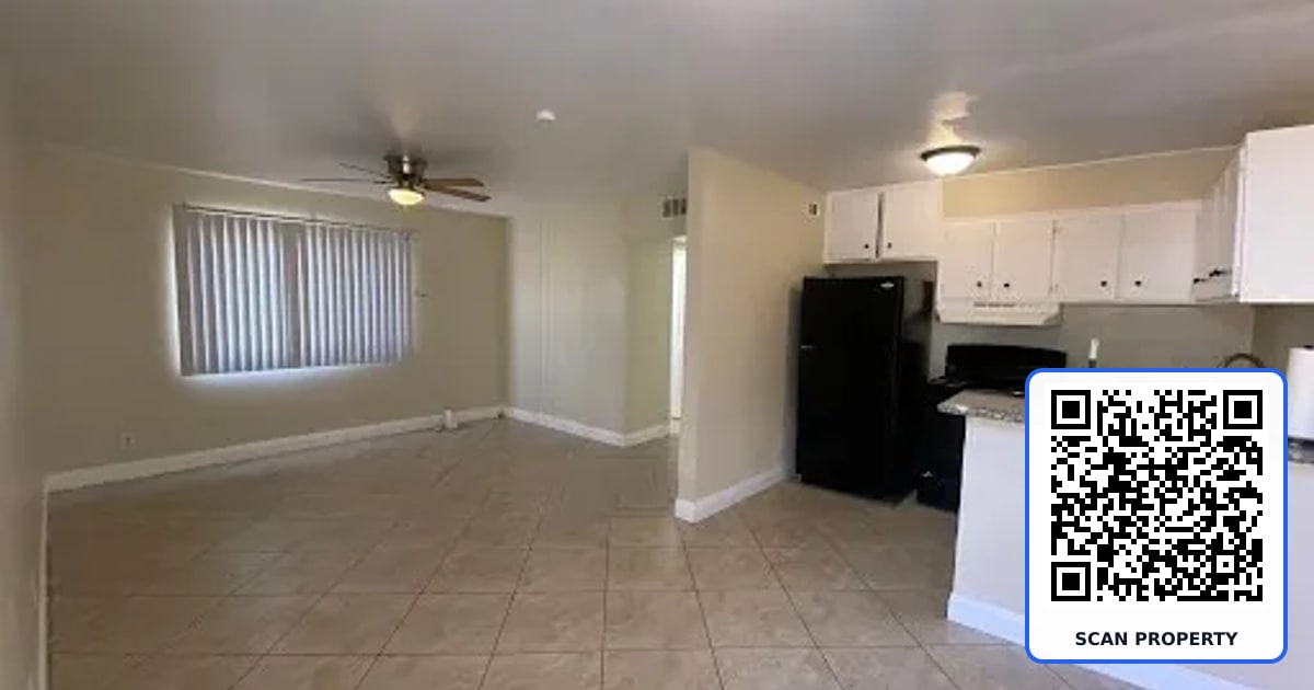 512 North Circle 3 property photo