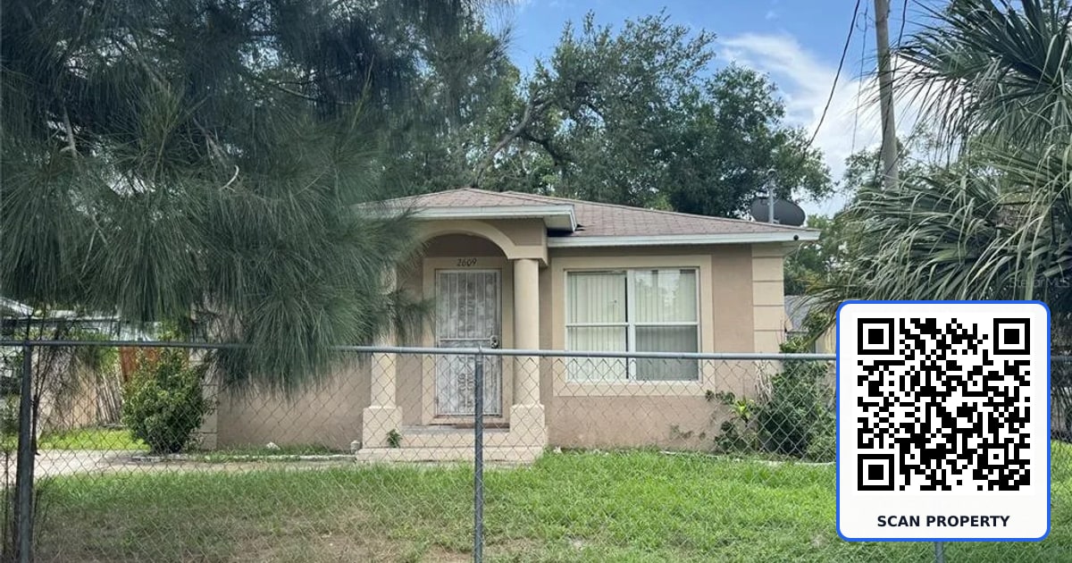 2609 E EMMA STREET property photo