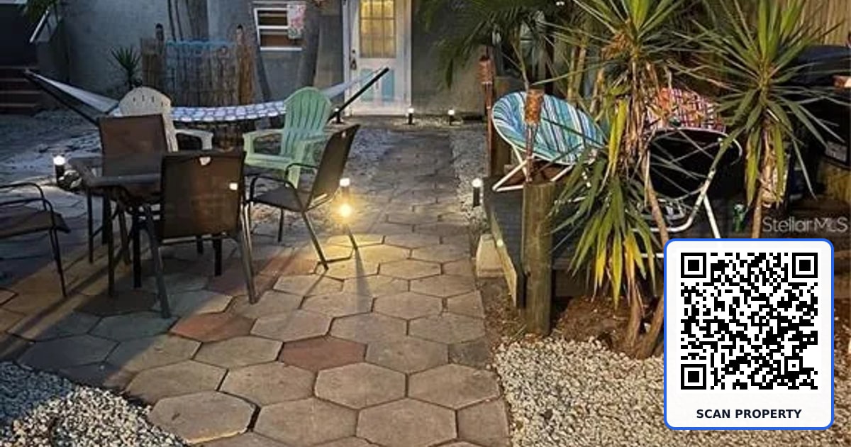 527 8TH STREET N property photo