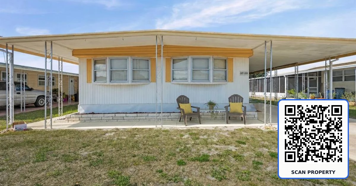 37135 SANDRA AVENUE property photo