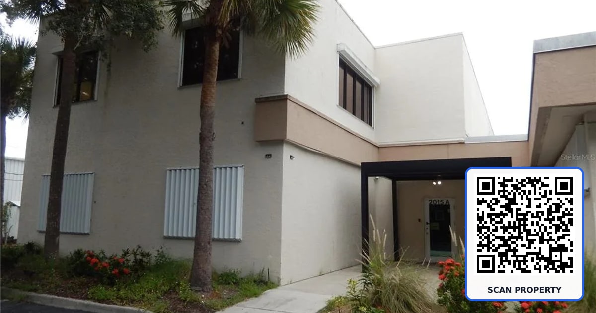 2015 CATTLEMEN ROAD UNIT A property photo