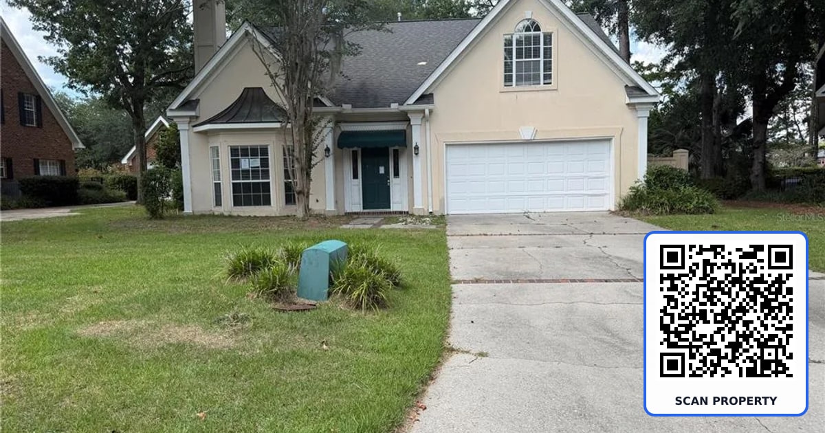 916 HILLCREST COURT property photo