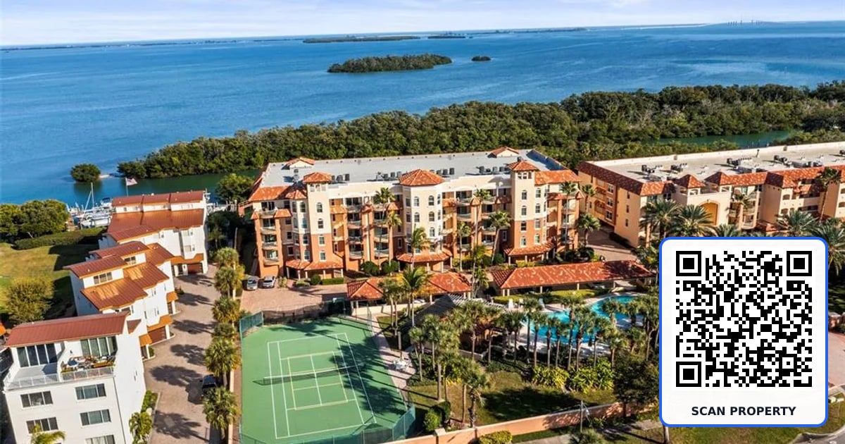 1645 PINELLAS BAYWAY S UNIT B2 property photo