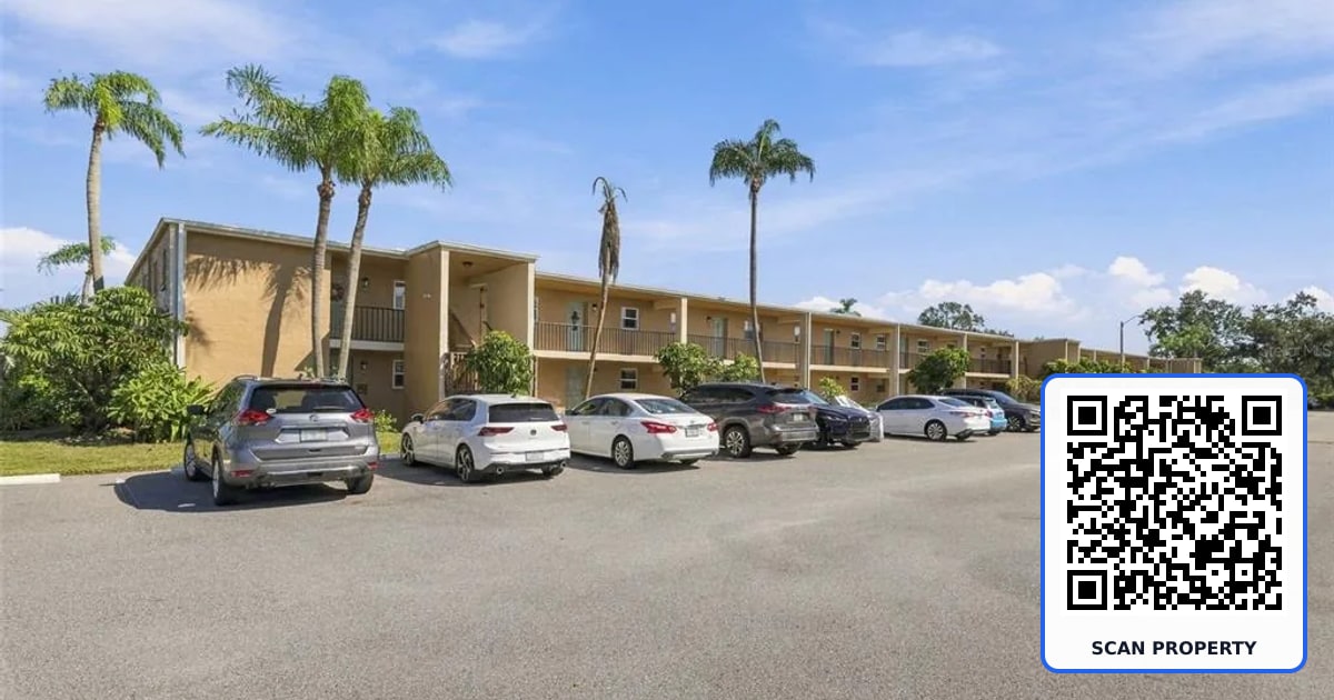 12300 PARK BOULEVARD UNIT 106 property photo