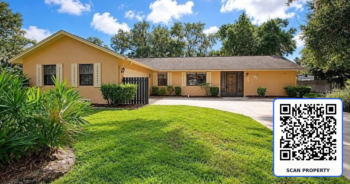 3815 GROVEWOOD LANE property photo
