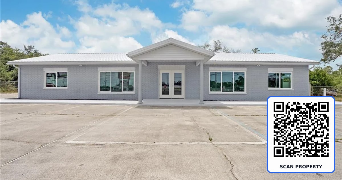 3248 COMMERCIAL WAY property photo