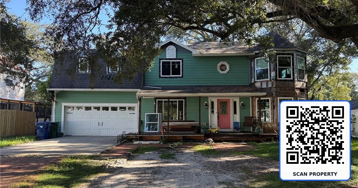 6210 S HIMES AVENUE property photo