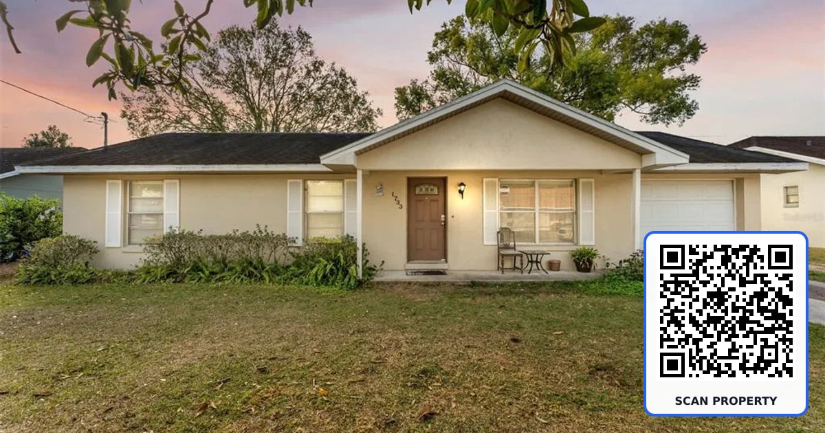 1733 SANDALWOOD CIRCLE SW property photo