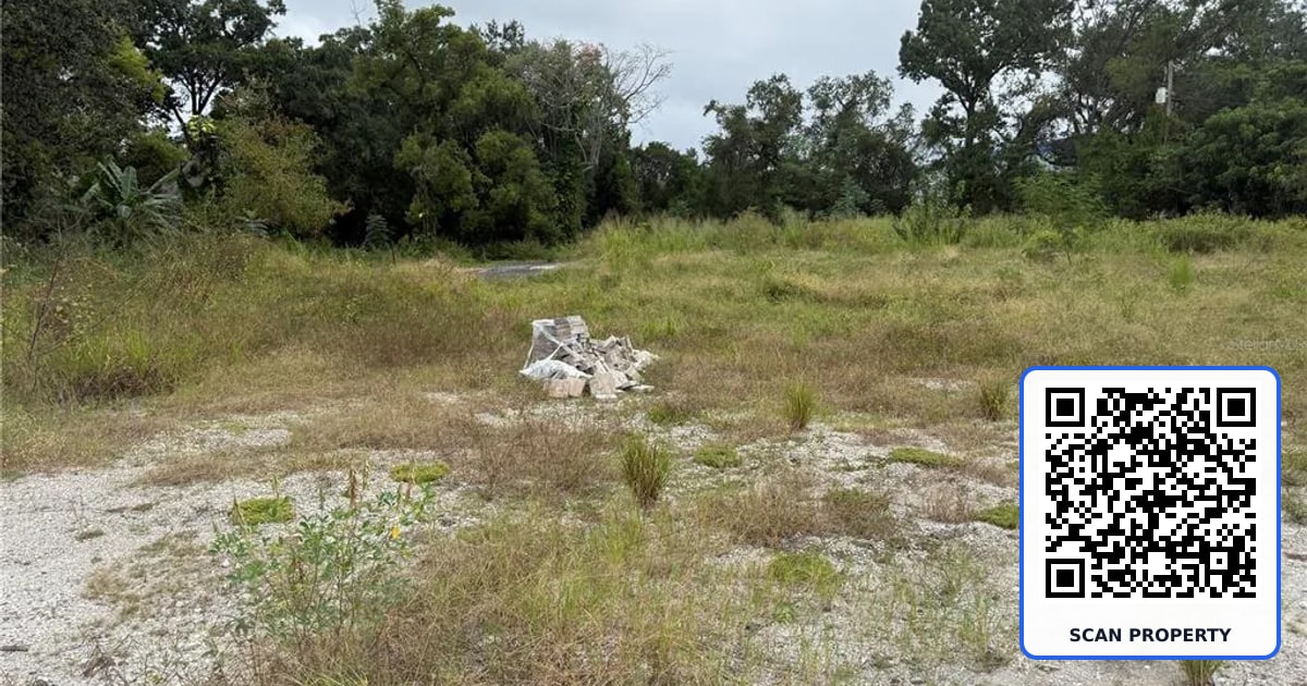 145 W COUNTRY CLUB DRIVE property photo