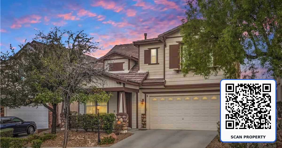 985 Sparkling Light Street property photo