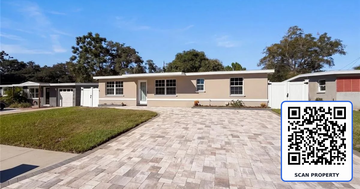 645 10TH PLACE property photo