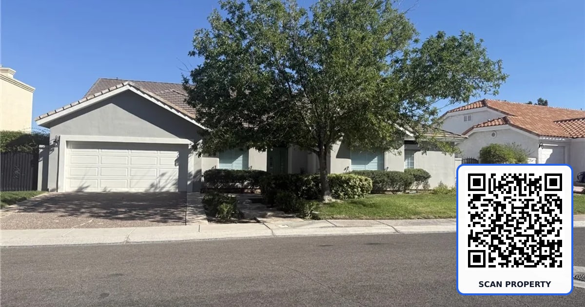 1875 Hillsboro Drive property photo