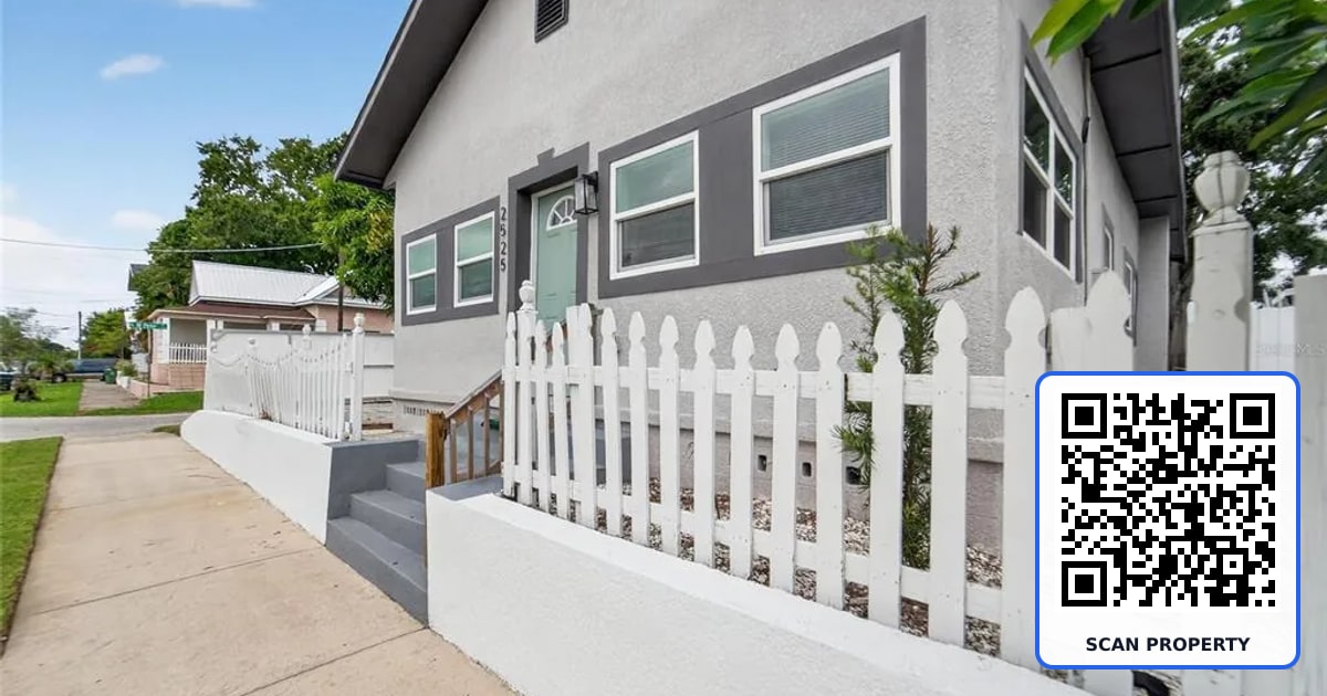 2525 W BEACH STREET property photo