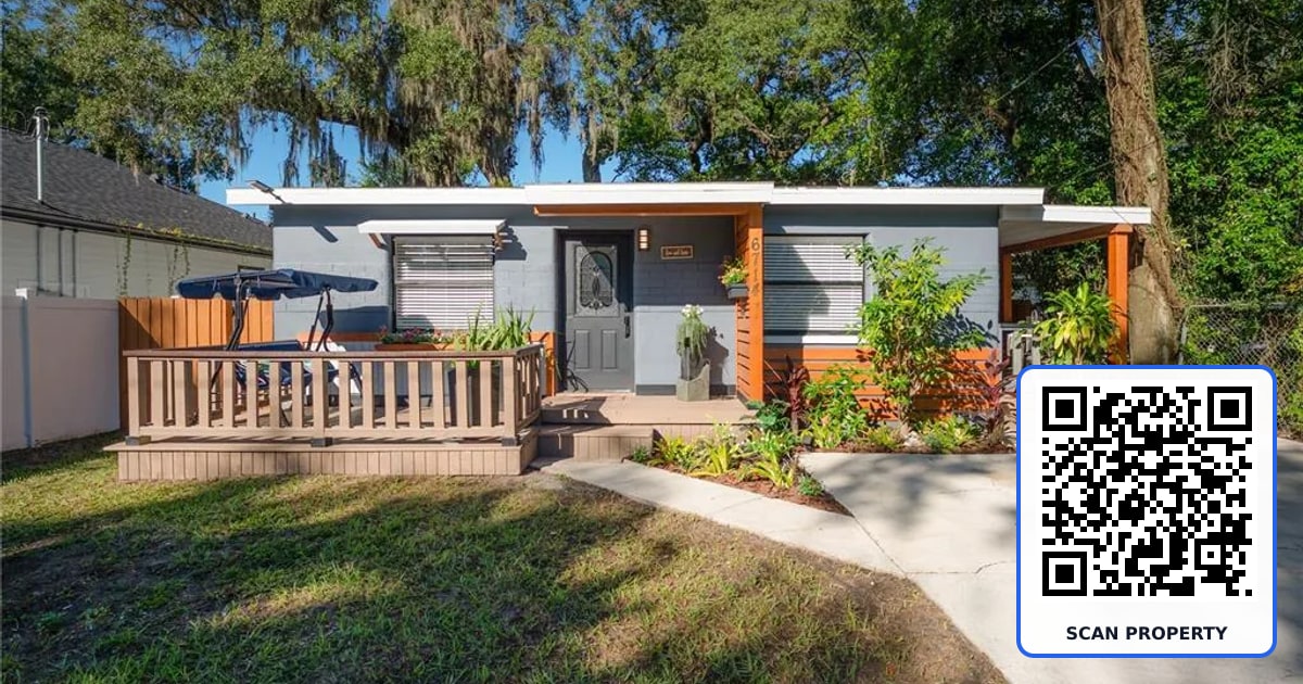 6714 N HARER STREET property photo