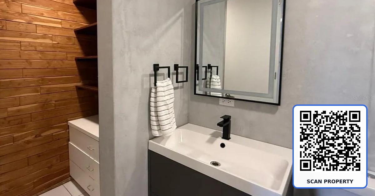 3 MANSIONES DE GARDEN HILLS UNIT 15G property photo