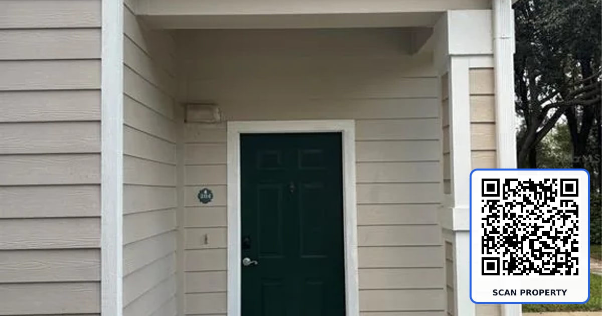 1300 EASTERN PECAN PLACE UNIT 204 property photo