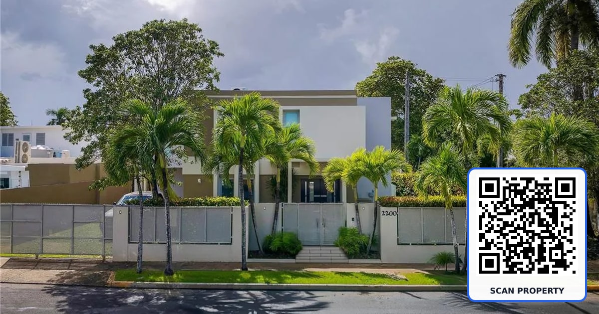 2200 CACIQUE STREET property photo