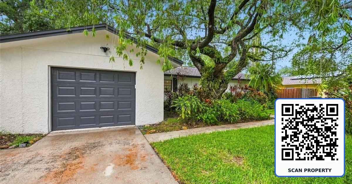 817 AMBASSADOR LOOP property photo
