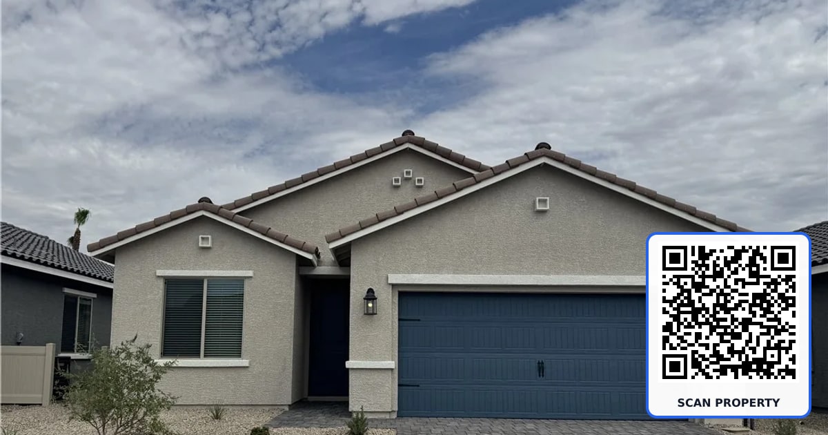 3228 Lunar Crater Street property photo