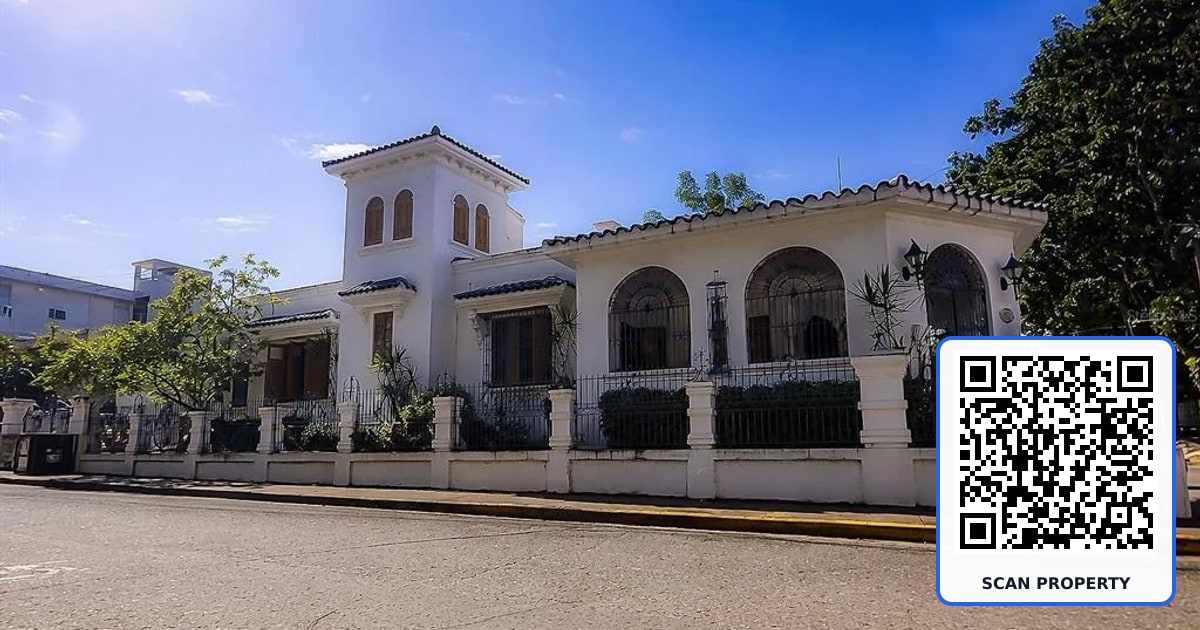 70 Calle DEL BOSQUE property photo