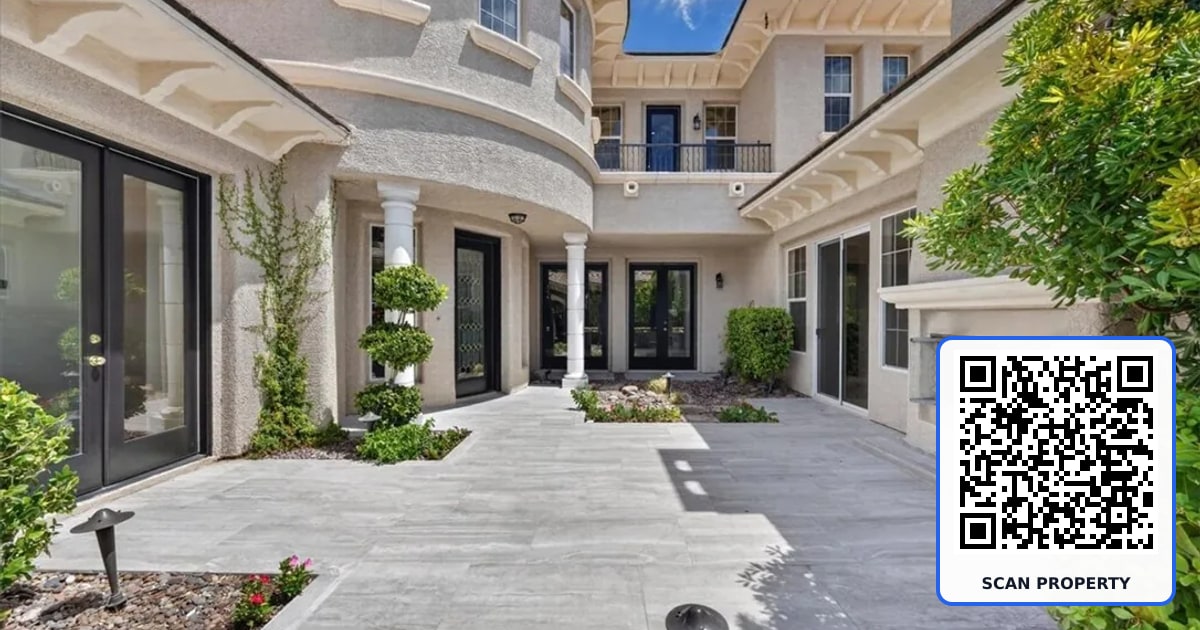 204 Surtees Point Street property photo