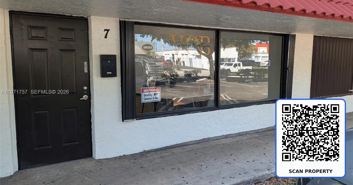 S Dixie Hwy W property photo