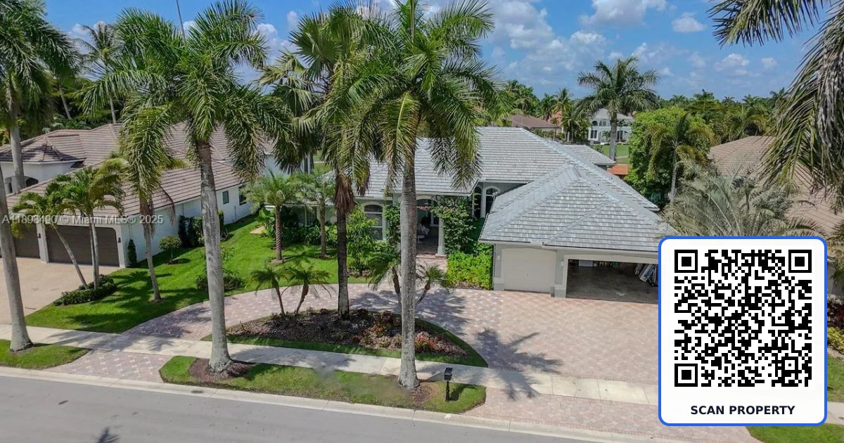Poinciana Dr property photo