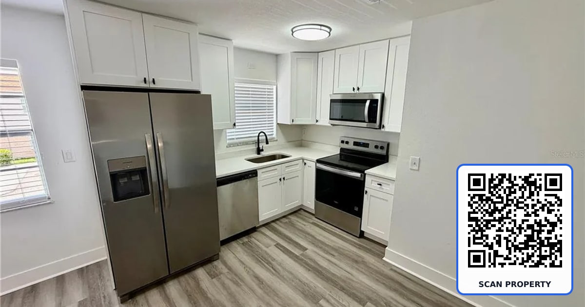7210 N MANHATTAN AVENUE UNIT 2321 property photo