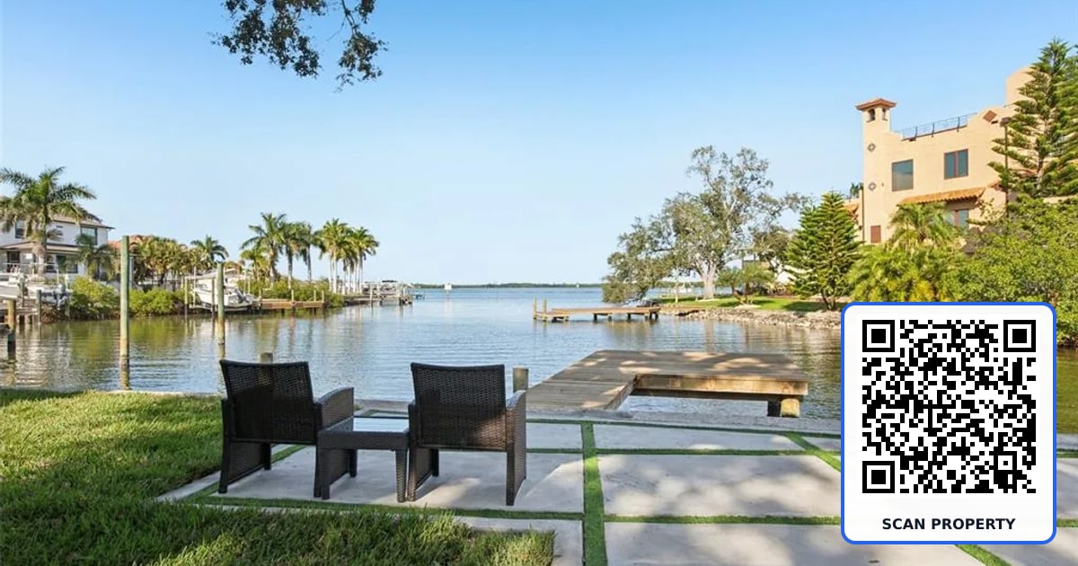 1739 BAYOU GRANDE BOULEVARD NE property photo